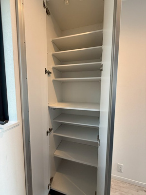 【玄関】 | ビューテラス白鳥 | シューズボックス付きで玄関すっきり片付きます！お客様もスムーズにお出迎えできますね♪