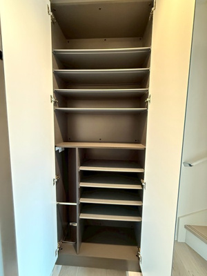 【設備】 | ビューテラス白鳥 | 暑い夏や寒い冬に大活躍！リビングダイニングキッチンにあるエアコンです☆冷暖房完備で1年中快適に過ごせます♪