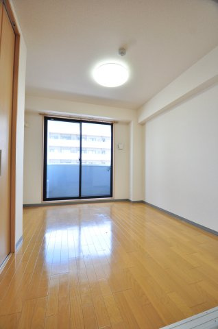 大阪市城東区蒲生４丁目の賃貸マンションの寝室