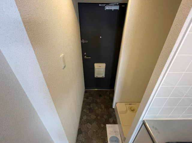 M’プラザ小阪駅前の玄関|収納もある玄関です