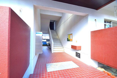 【エントランス】 | アーバン8春日