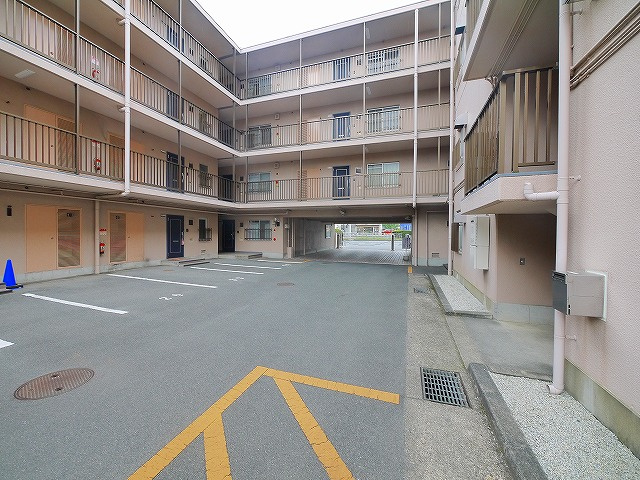 グリーンパーク奈良Dの駐車場