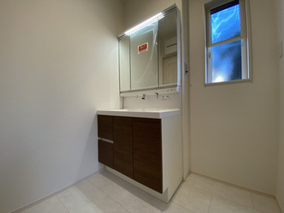 【独立洗面台】 | 行田市深水町Ⅱ　戸建住宅 | ≪2号棟≫
現地(2024年1月撮影)