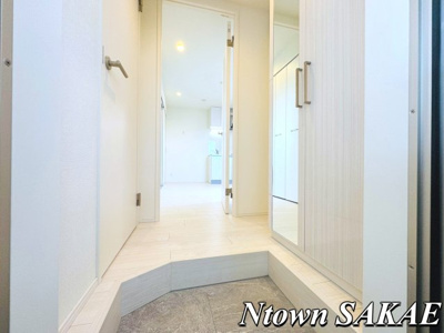 【玄関】 | ハーモニーテラス高道町Ⅵ | シンプルで使いやすい玄関です