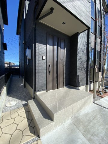 【玄関】 | 行田市深水町Ⅱ　戸建住宅 | ≪4号棟≫
現地(2024年1月撮影)