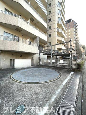【駐車場】 | セントラルクリブ六本木Ⅱ | 駐車場です