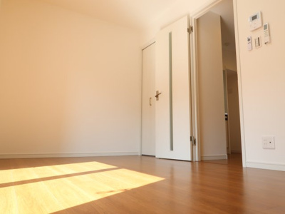 【居間・リビング】 | ロイヤルハイツ白楽