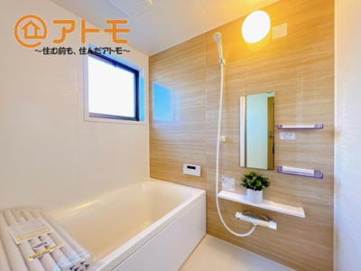 【浴室】 | 沼津市日の出町　中古建て　全1棟 | お風呂で日々の疲れを落としましょう♪スタイリッシュなお風呂になっています！