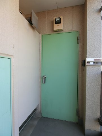 長瀬ビルの玄関