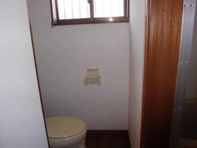 トイレに窓あり