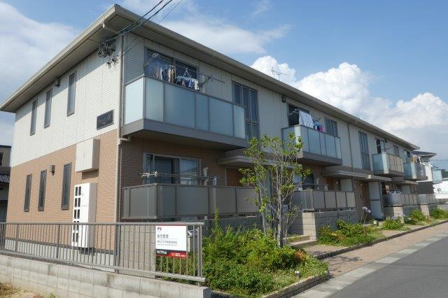 倉敷市西中新田のアパートの外観