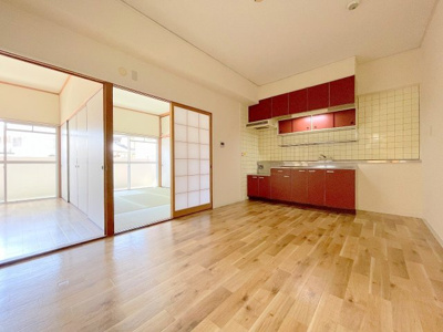 【居間・リビング】 | ロイヤルビュー