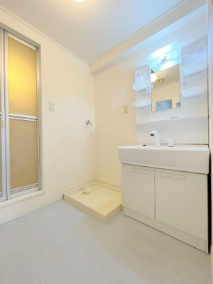 【洗面所】 | ロイヤルビュー