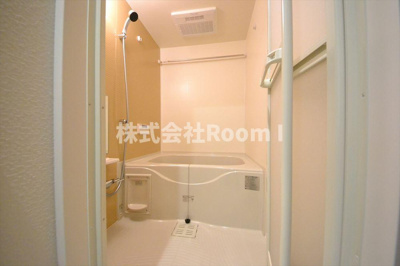 【浴室】 | トライセラコート | コンパクトで使いやすいお風呂です