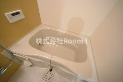 【浴室】 | トライセラコート | お風呂です