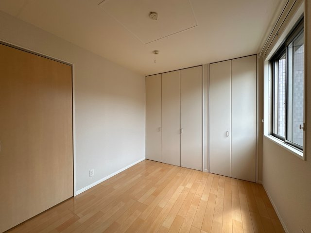 シャーメゾン桜　A棟の寝室