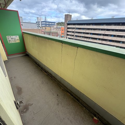 室蘭東町第２住宅のバルコニー