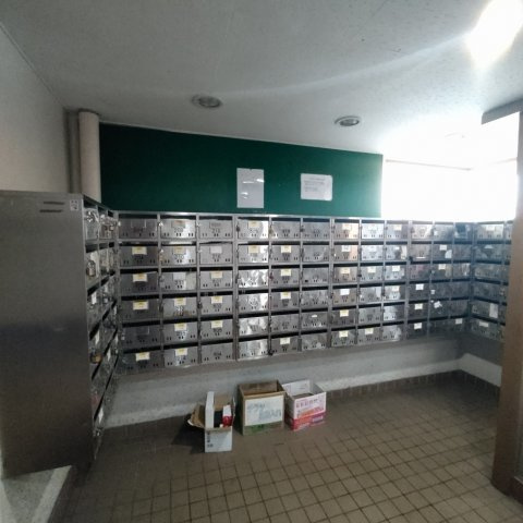 室蘭東町第２住宅のエントランス