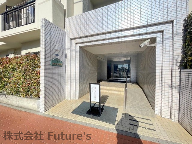 グリーンパーク南流山駅前のエントランス|マンションエントランスです