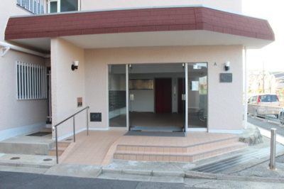 【エントランス】 | 日商岩井箕面ハイツA棟
