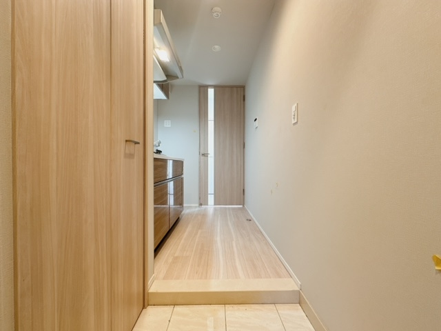 【玄関】 | ロイジェント世田谷野沢