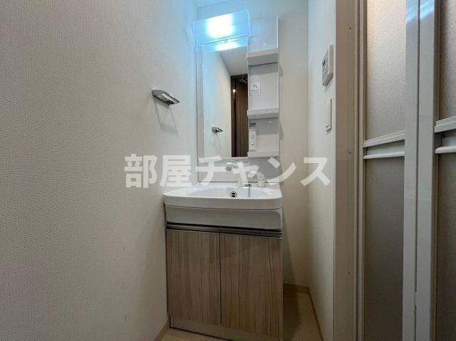 M-Luxe丸の内の独立洗面台