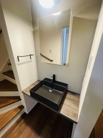 梅津北浦町の洗面所