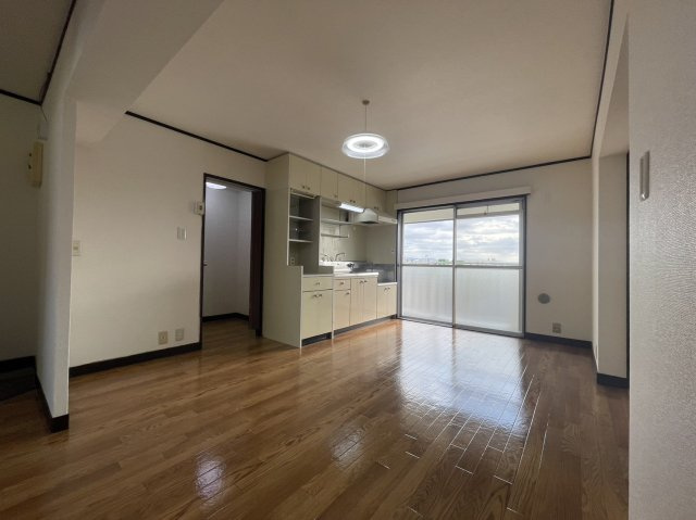 マンション沢良宜A棟の内装