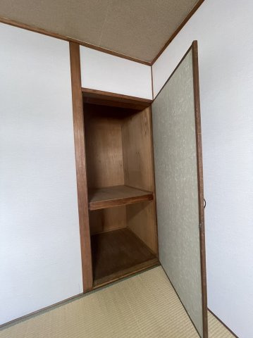 マンション沢良宜A棟の収納