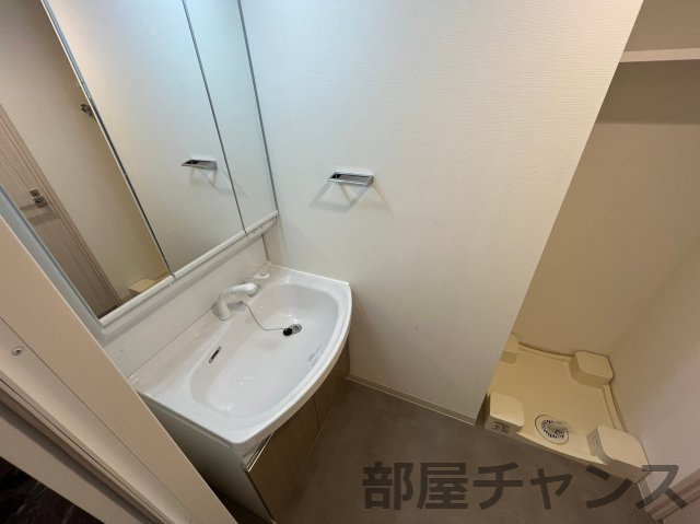 M-Luxe丸の内の独立洗面台