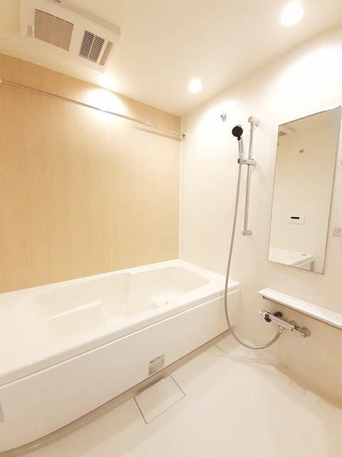 ポミエグランの浴室