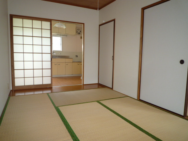 サンハイツワタナベの和室