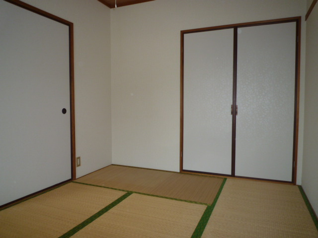 倉敷市亀山のアパートの収納|和室