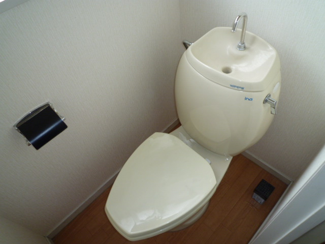 倉敷市亀山のアパートのトイレ