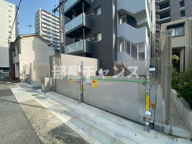 エスリードレジデンス東別院マークスの駐車場