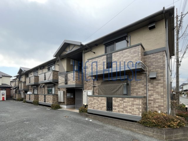 エスポワール(西原)の外観