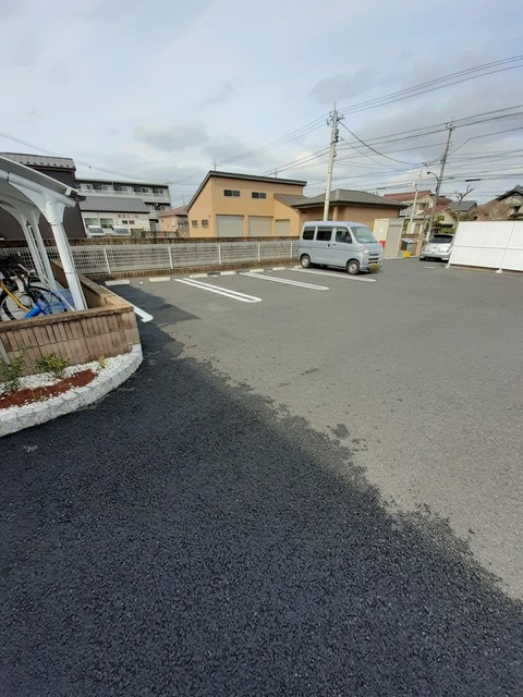ボナリーベリーの駐車場
