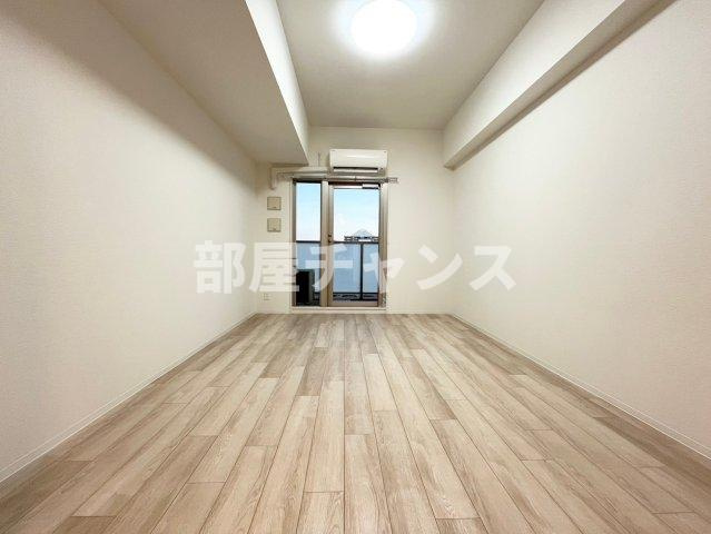 エスリード栄イーストスクエアの居間・リビング