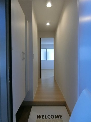 プレジャースクエアⅢの玄関|イメージ101号室の写真