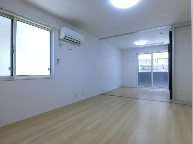 プレジャースクエアⅢの居間・リビング|イメージⅢ101号室の写真