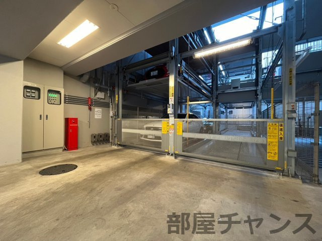 エスリード大須アヴェニューの駐車場