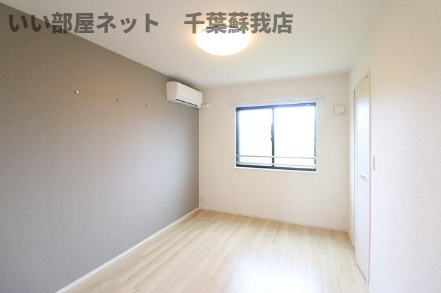 リアンの洋室|落ち着いた色調の洋室です