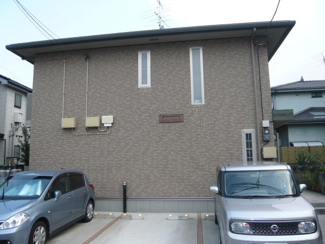 ★敷地内駐車場★（空き状況・使用料等詳細はご確認下さい）