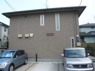 ★敷地内駐車場★（空き状況・使用料等詳細はご確認下さい）