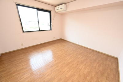 【洋室】 | グリーンガーデン 壱番館