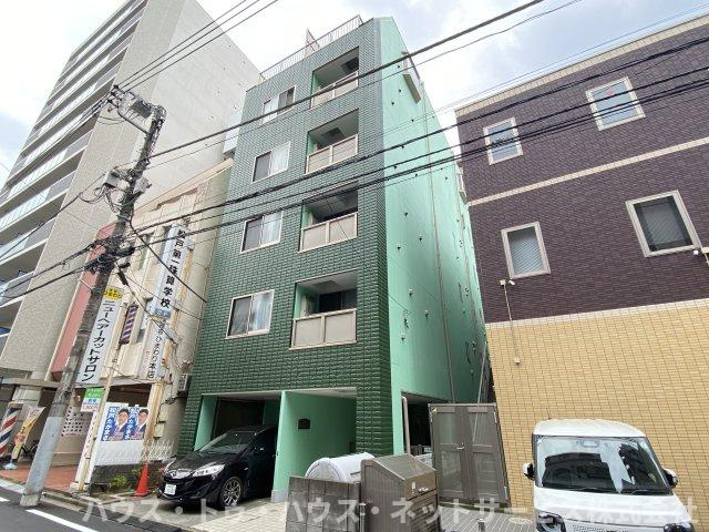 アンプルールフェールスリーズの外観