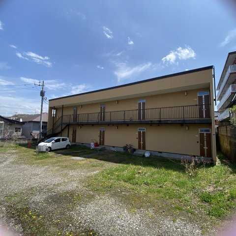 メゾンベリテの駐車場