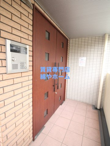 ＲＥＢＡＮＧＡ阿倍野ＡＰのエントランス|清潔なエントランスです