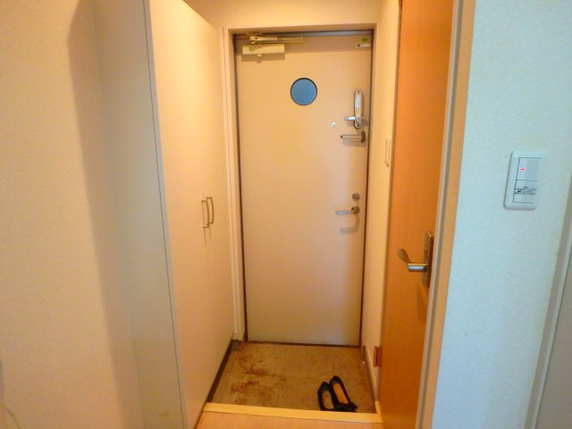 ダイユー１２番館の玄関|他のお部屋の参考写真となります。