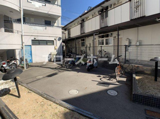 【駐車場】 | ※室内写真は同マンション別室につきイメージです。